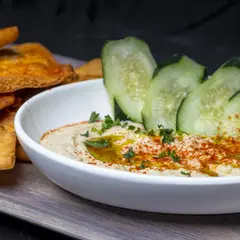 Pyramus Hummus